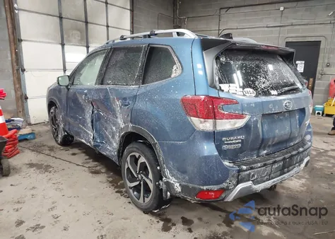 2024 Subaru Forester Touring z USA, uszkodzony, nr VIN JF2SKAMC2RH470611